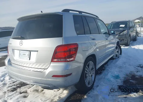 2015 Mercedes-Benz Glk 350 z USA, uszkodzony, nr VIN WDCGG5HB2FG410516